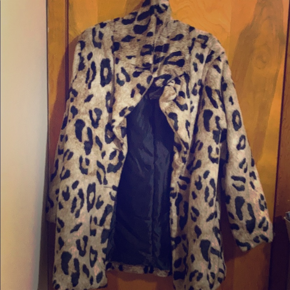 Leopard print coat! New!